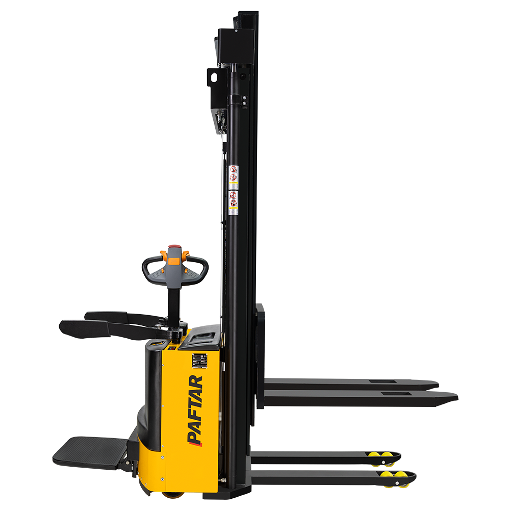 Electric Stacker 1600 kg 5500 mm